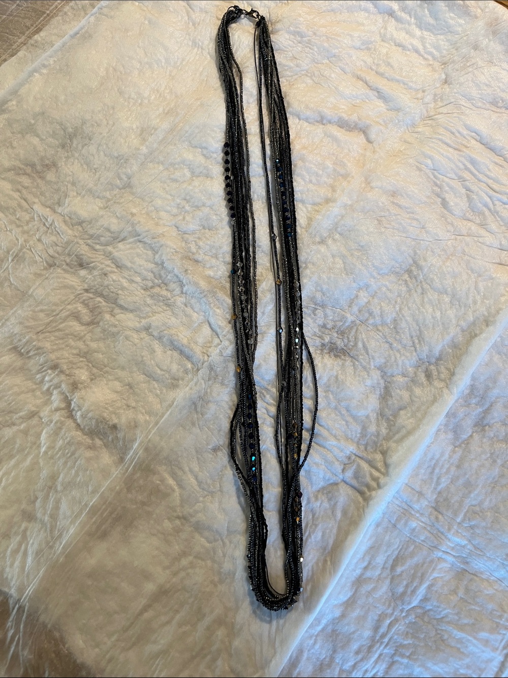 Source Unknown Black Multi-Strand Beaded Necklace with Iridescent Accents